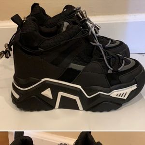 ISO Sz 10-11 Anthony Wang